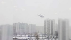 Годовалый ребенок выпал из окна седьмого этажа на юго-востоке Москвы и остался жив