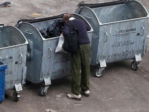 [ freeganism+кинизм] «Первый канал» предложил россиянам для экономии питаться отбросами на помойках - фриганить