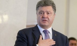 "Брехло и позор!" Порошенко сбежал от разгневанной толпы