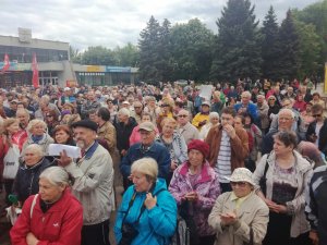 Не живут, а выживают - Митинг пенсионеров в Самаре, пришло, по разным оценкам, от 1,2 тыс. до 1,5 тыс. человек