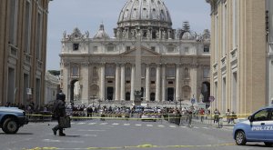 Очевидцы сообщили о взрыве и густом дыме рядом с Ватиканом