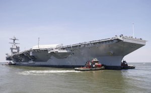 ВМС США приняли на вооружение самый дорогой военный авианосец в мире