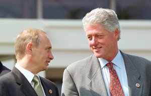 Путин предлагал Клинтону рассмотреть вариант вступления РФ в НАТО