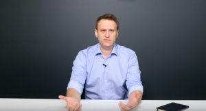 Навальный просит желающих его поздравить скинуть денег