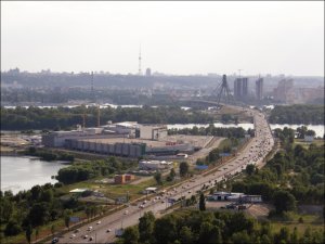 Суд в Киеве запретил переименовывать проспект Ватутина в проспект Шухевича