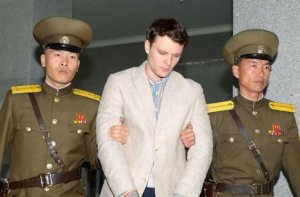 У студента из США, освобожденного властями КНДР, выявлено поражение головного мозга