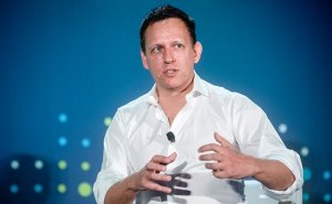 Основатель платежного сервиса PayPal заявил о закате Apple