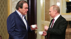 «Не знаю, смогу ли я жить по душным англосаксонским правилам всю оставшуюся жизнь. Как пережить то, что из моих налогов оплачиваются бомбёжки гражданских лиц и постройка скверной военной техники?»