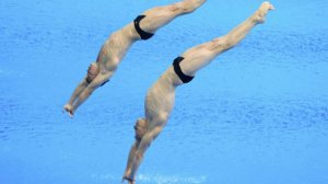 Кузнецов и Захаров стали чемпионами Европы в прыжках в воду с трехметрового трамплина