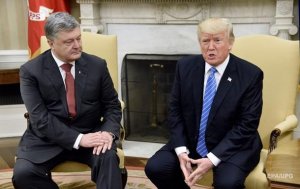 Трамп протроллил Порошенко определенным артиклем. СМИ Америки считают это "конфузом" Трампа