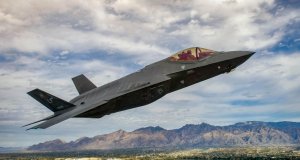 Как фанера над Парижем: Полет  F-35  на авиасалоне в Ле-Бурже..