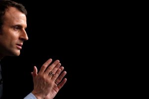 «Прости нас, Муаммар»: Макрон признал ошибочность вторжения в Ливию