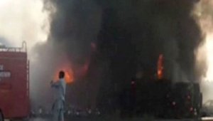 Трагедия в Пакистане: 140 человек сгорели заживо