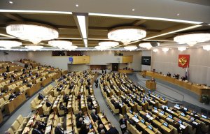 Комитет Госдумы поддержал введение ареста на 15 суток и обязательных работ за мат в семье