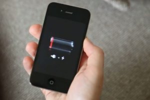 Изобретен материал, позволяющий заряжать смартфоны раз в 3 месяца