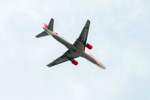 Молнии повредили два подлетающих к Москве пассажирских самолета