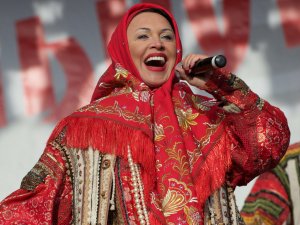 Депутат попросил главу Омска отменить выступление Бабкиной во избежание оттока молодёжи из города