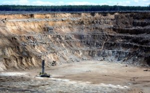 Крупнейший производитель золота в России вернулся на фондовый рынок Европы