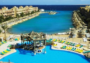 При нападении на туристов в Хургаде ранена россиянка