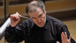 Гергиев ответил на критику французских СМИ из-за концерта в Париже