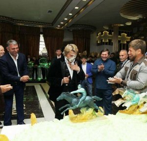 Басков сделал предложение Виктории Лопыревой на приеме у Кадырова.