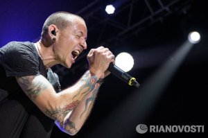 Солист группы Linkin Park Честер Беннингтон покончил с собой