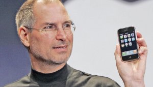 Скотт Форсталл: iPhone появился из-за ненависти Стива Джобса к сотруднику Microsoft