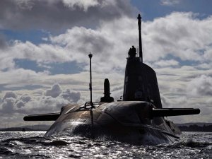 Британские подводники пожаловались Мэй, что не могут скачивать порно