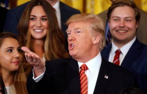 Трамп требует, чтобы в США начали расследование о саботаже Украиной его избирательной кампании