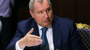 Рогозин написал песню о юношеской любви‍. Вице-премьер РФ стал автором текста «веселой песни о грустной истории»