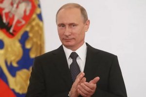 В Красноярске мужчина не выдержал многочасового стояния в очереди с беременной женой, взял арматуру и разбил окна в Росреестре