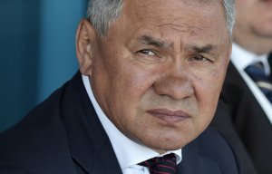 Шойгу: Россия вынуждена наращивать потенциал Южного военного округа в ответ на угрозы извне