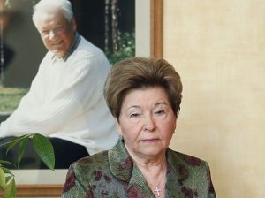 Жена первого президента России попросила строго не судить Ельцина