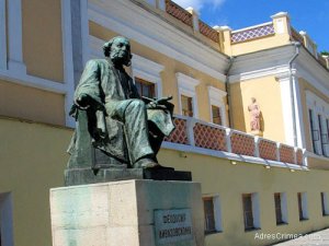 В галерее им. И. Айвазовского прокомментировали слова Порошенко об «украинском наследии»