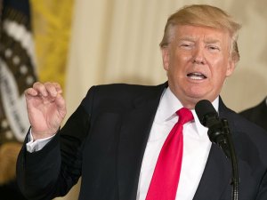 Трамп предложил упразднить визовую лотерею Green Card