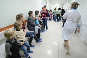 Президент назвал криминалом ситуацию с медпомощью за деньги