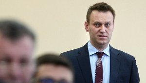 Суд продлил испытательный срок Навальному на год