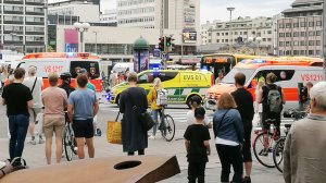 СМИ: один человек погиб при нападении неизвестного с ножом на прохожих в Турку