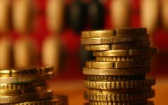 Царское золото и недвижимость - кто и сколько должен России?