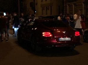 Киевляне чуть не линчевали  сына депутата Шуфрича: появились подробности ДТП на пешеходном переходе