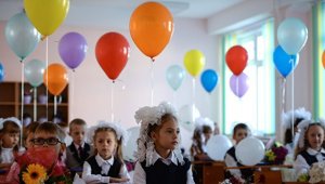 В Госдуму внесли предложение о переносе начала учебного года на месяц