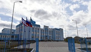 В Крыму открыли школу "четырех президентов", строившуюся 25 лет