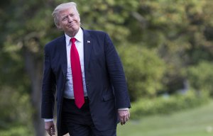 Трамп пригласил Назарбаева в Вашингтон