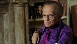 Ларри Кинг рассказал о своей победе над раком легких. Легендарный 83-летний журналист сообщил, что перенес операцию по удалению раковой опухоли и в настоящее время здоров