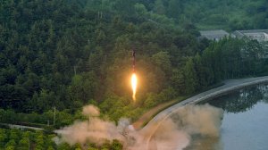 КНДР играет на руку США, которые наращивают военное присутствие в регионе, заявляют в Госдуме