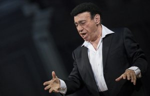 Оперный певец, народный артист СССР Зураб Соткилава умер в понедельник в Москве в возрасте 80 лет