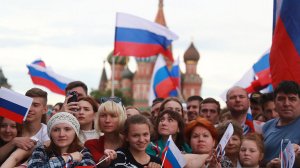 Зимний загул: россиянам расписали праздники (Утвержден график праздников на 2018 год: 10 дней новогодних каникул)
