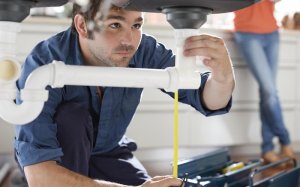 Минфин предлагает не рассматривать самозанятых как бизнес с точки зрения налогов. Это не малый бизнес, поскольку «там нет никакой бизнес-идеи, это способ зарабатывания на жизнь»