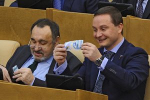 Депутаты Госдумы отказались помогать многодетным семьям