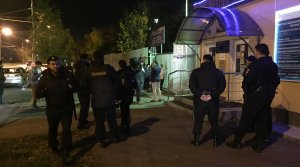 Полиция спасла охранников «Москвы» от мигрантов